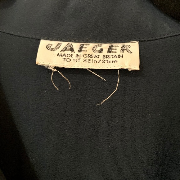 Fabulous Vintage Jaeger mini Skirt Suit - Picture 2 of 7